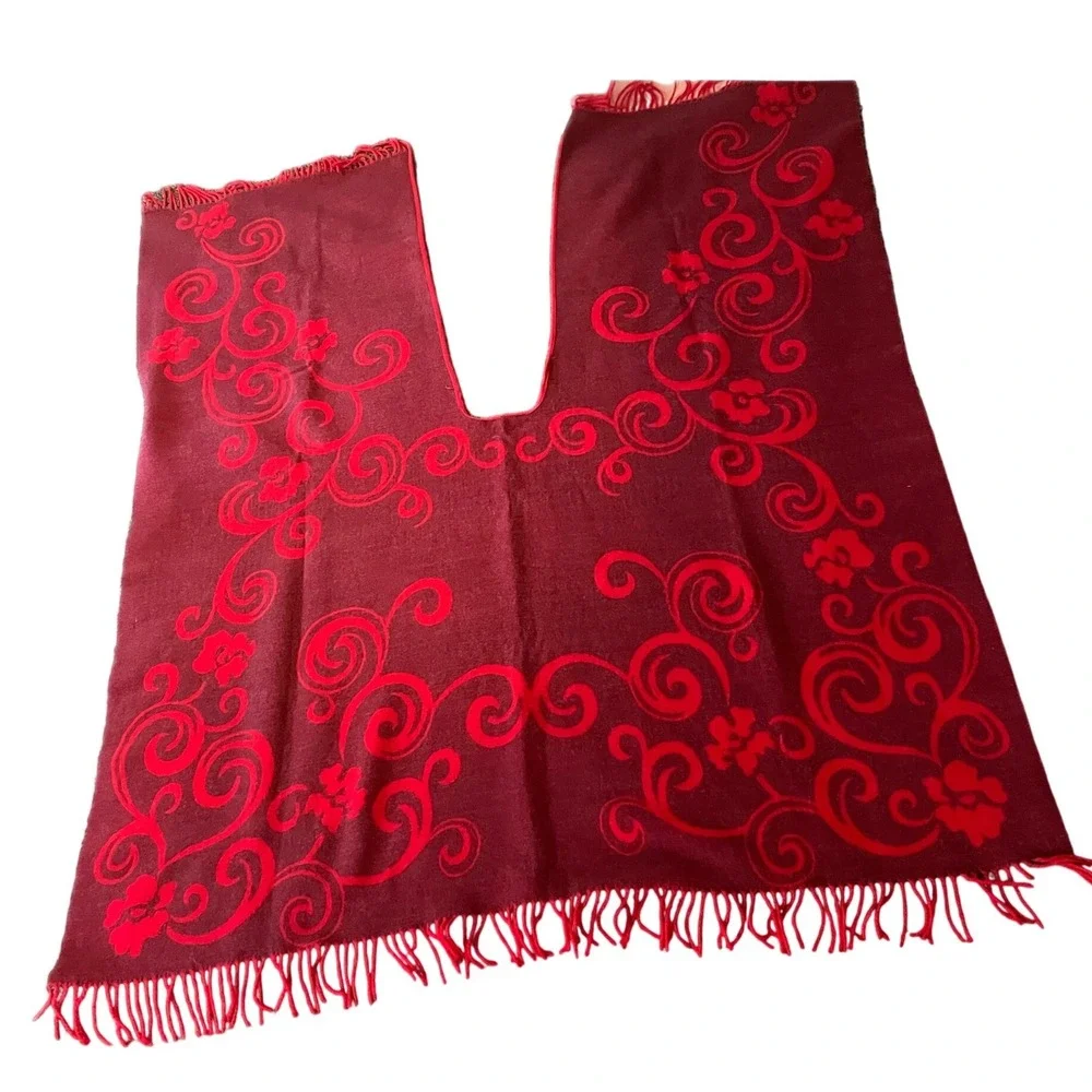 Iraise Red Burgundy Floral Scroll Fringe Poncho Wrap Reversible One Size Fall